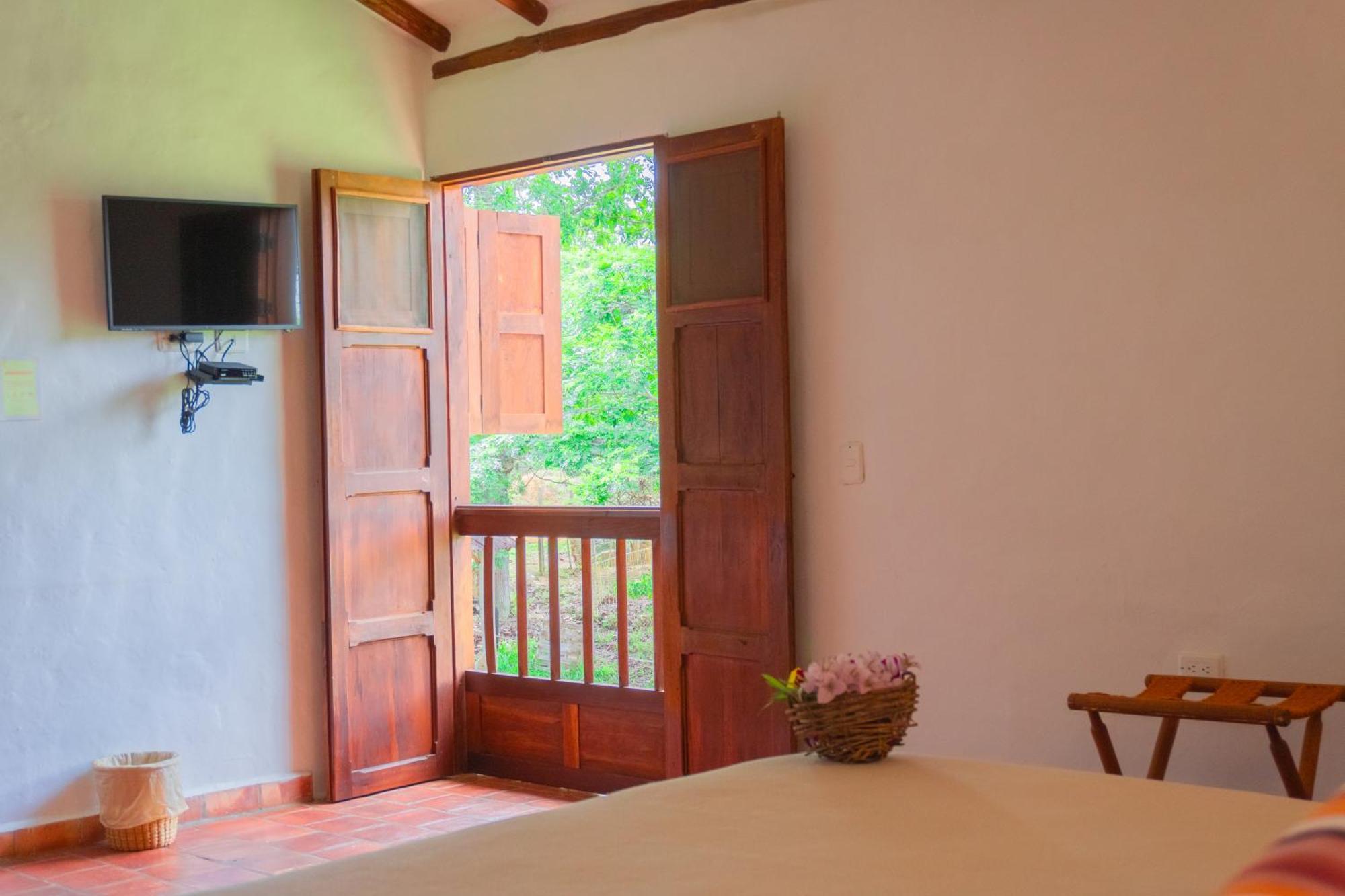 Hotel Hacienda Macedonia Barichara Bagian luar foto