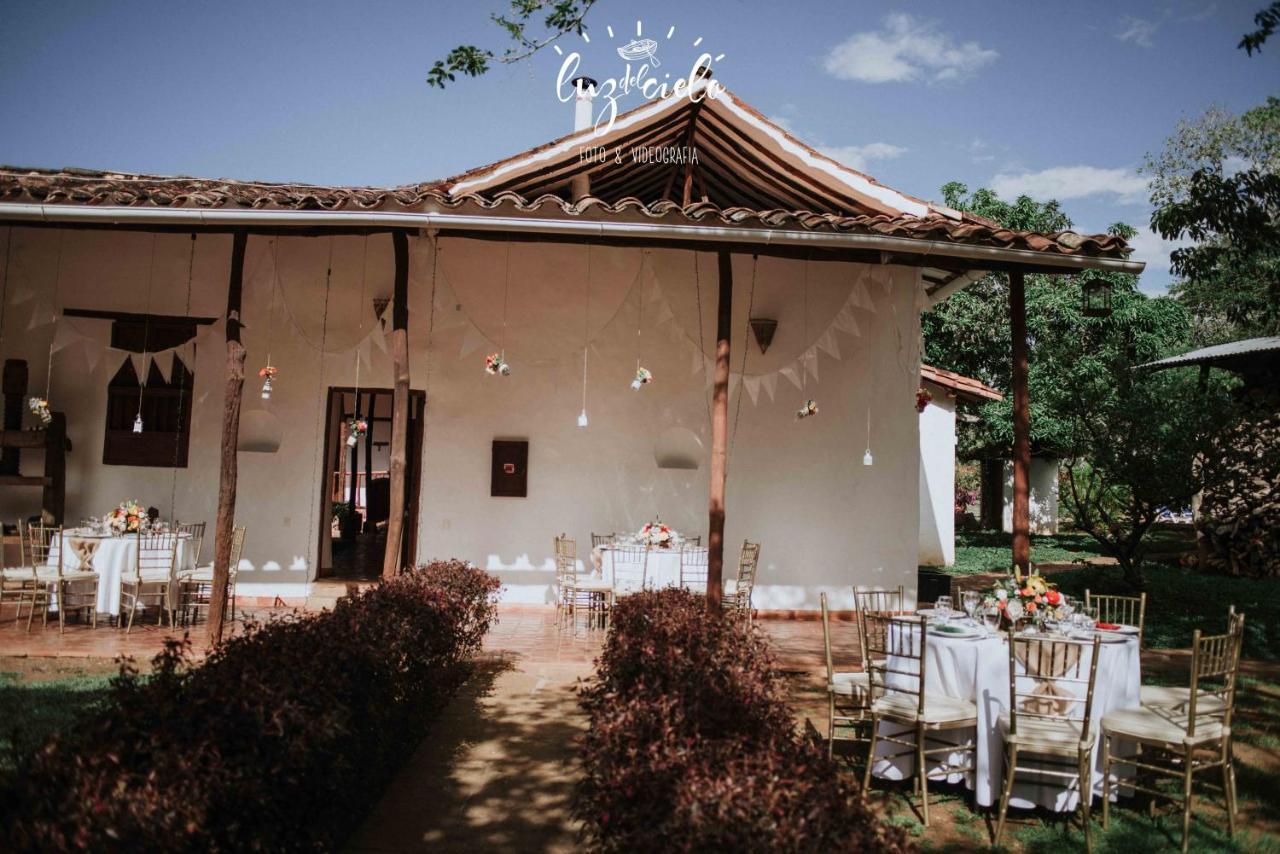 Hotel Hacienda Macedonia Barichara Bagian luar foto